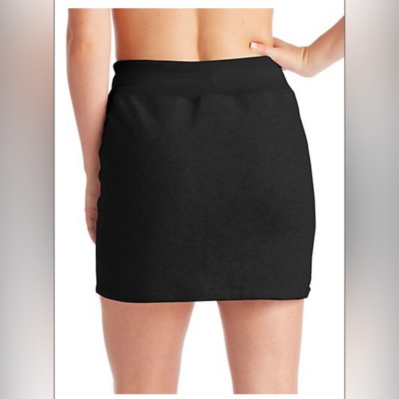 Champion black campus skirt - Picture 2 of 7
